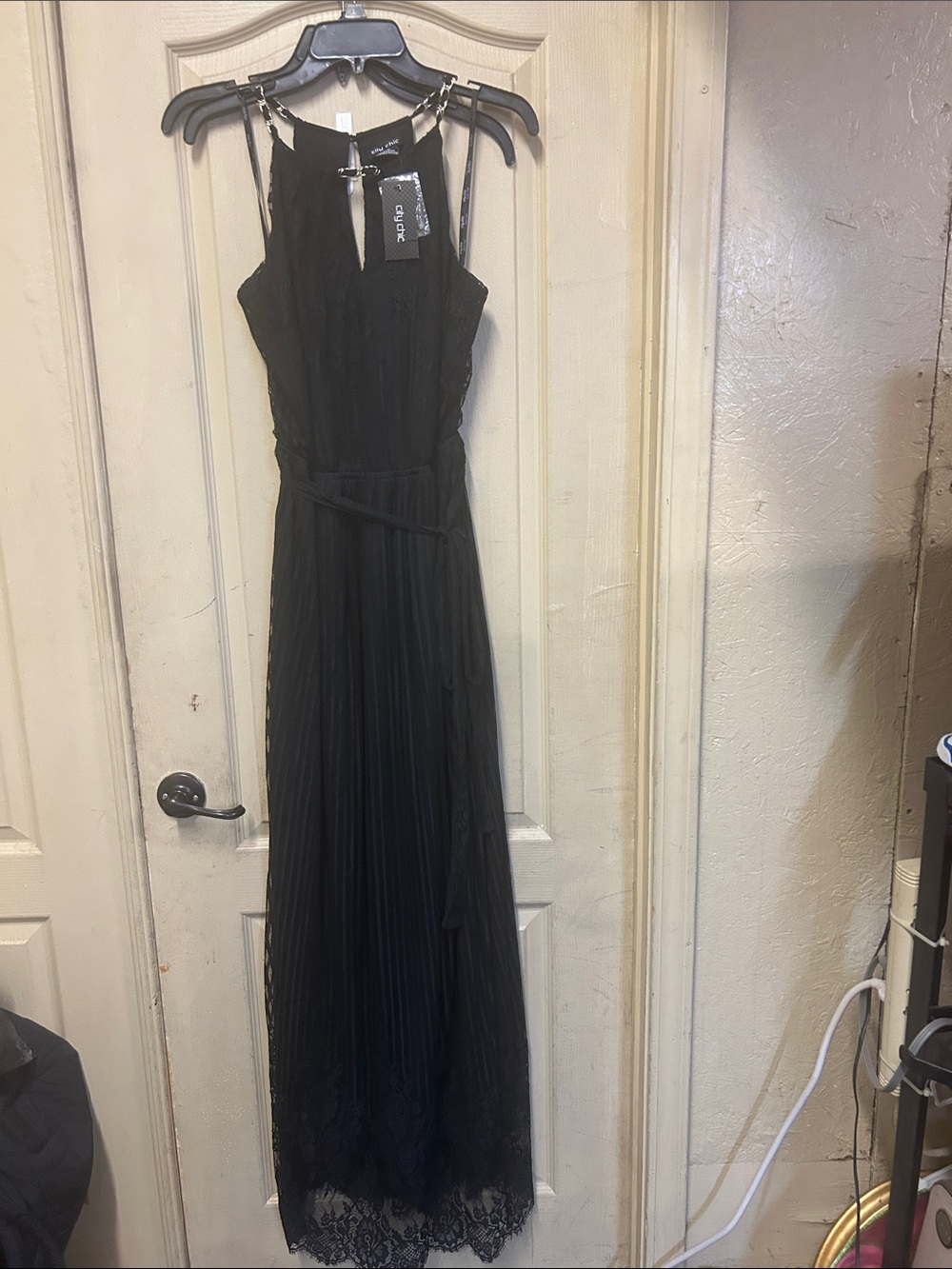 City Chic Black Pleated Lace-Trim Maxi Dress OLIDB